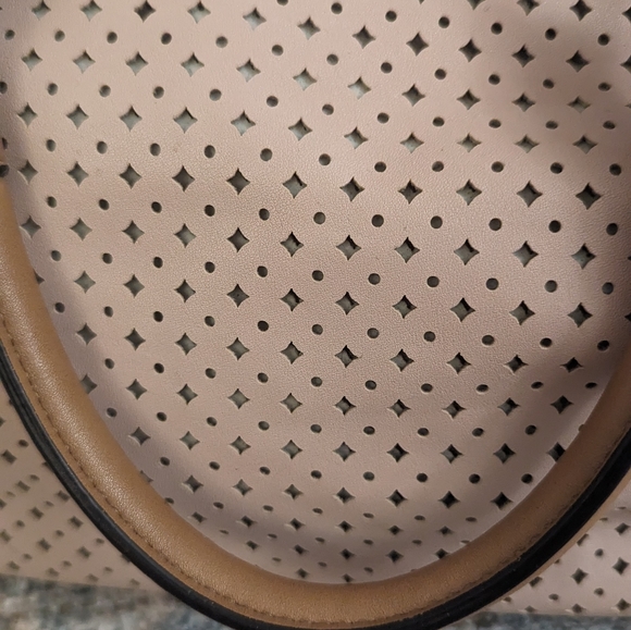 Guess Juliana Satchel - Picture 7 of 11